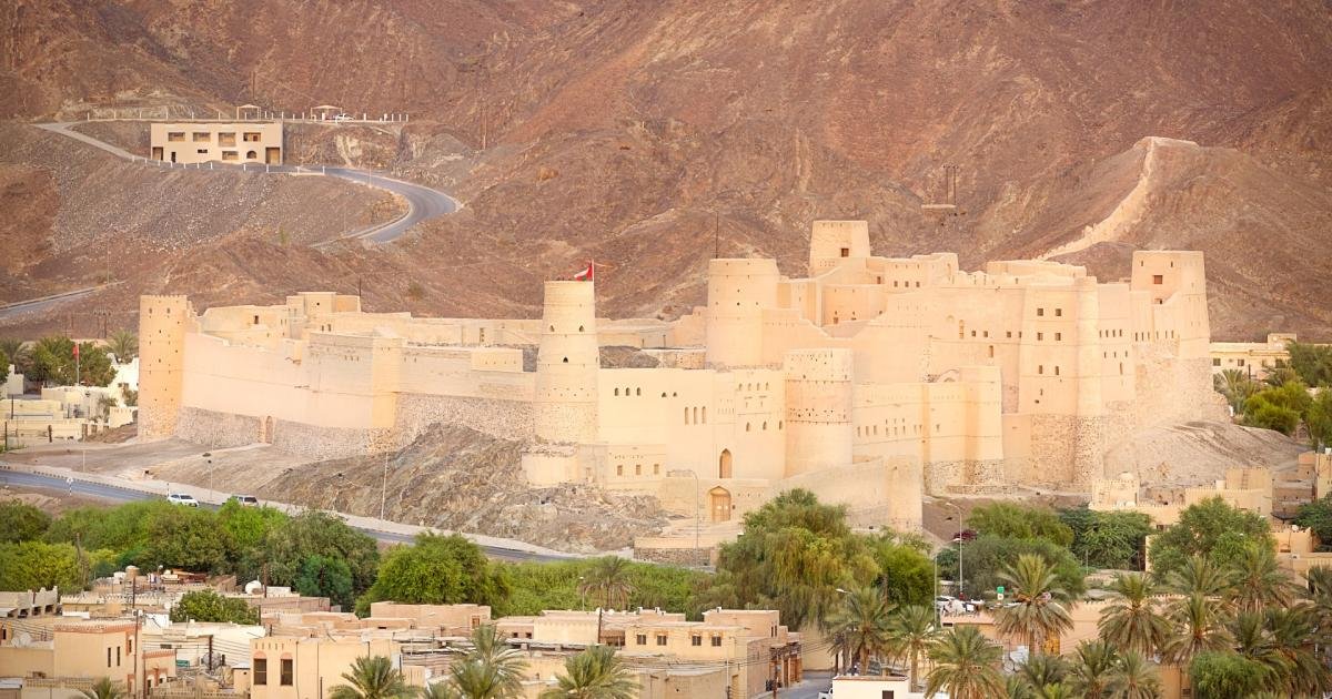 قبيلة بني ريام في عمان | التاريخ والنسب والدور السياسي في بناء الدولة